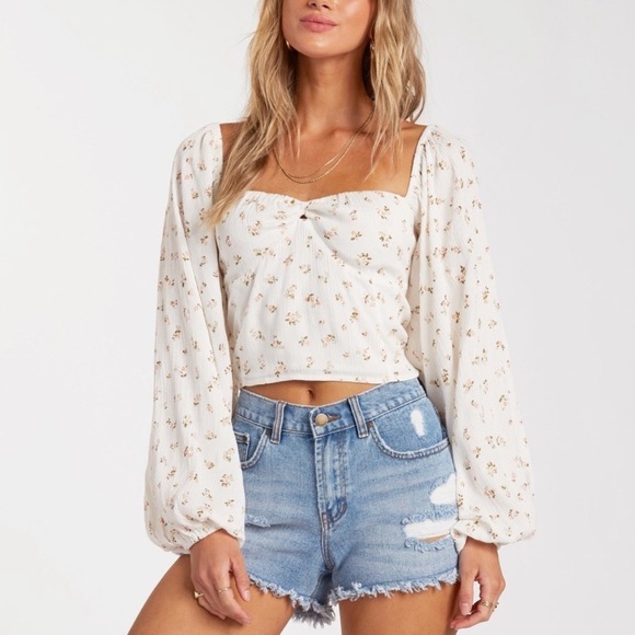 Billabong Keyhole Love Somebody Dainty Floral Puff Sleeve Cropped Peasant Top - Picture 2 of 11